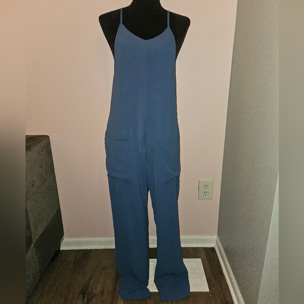 Solid Blue Harem Jumpsuit - Size Medium 🩵 - Picture 3 of 10